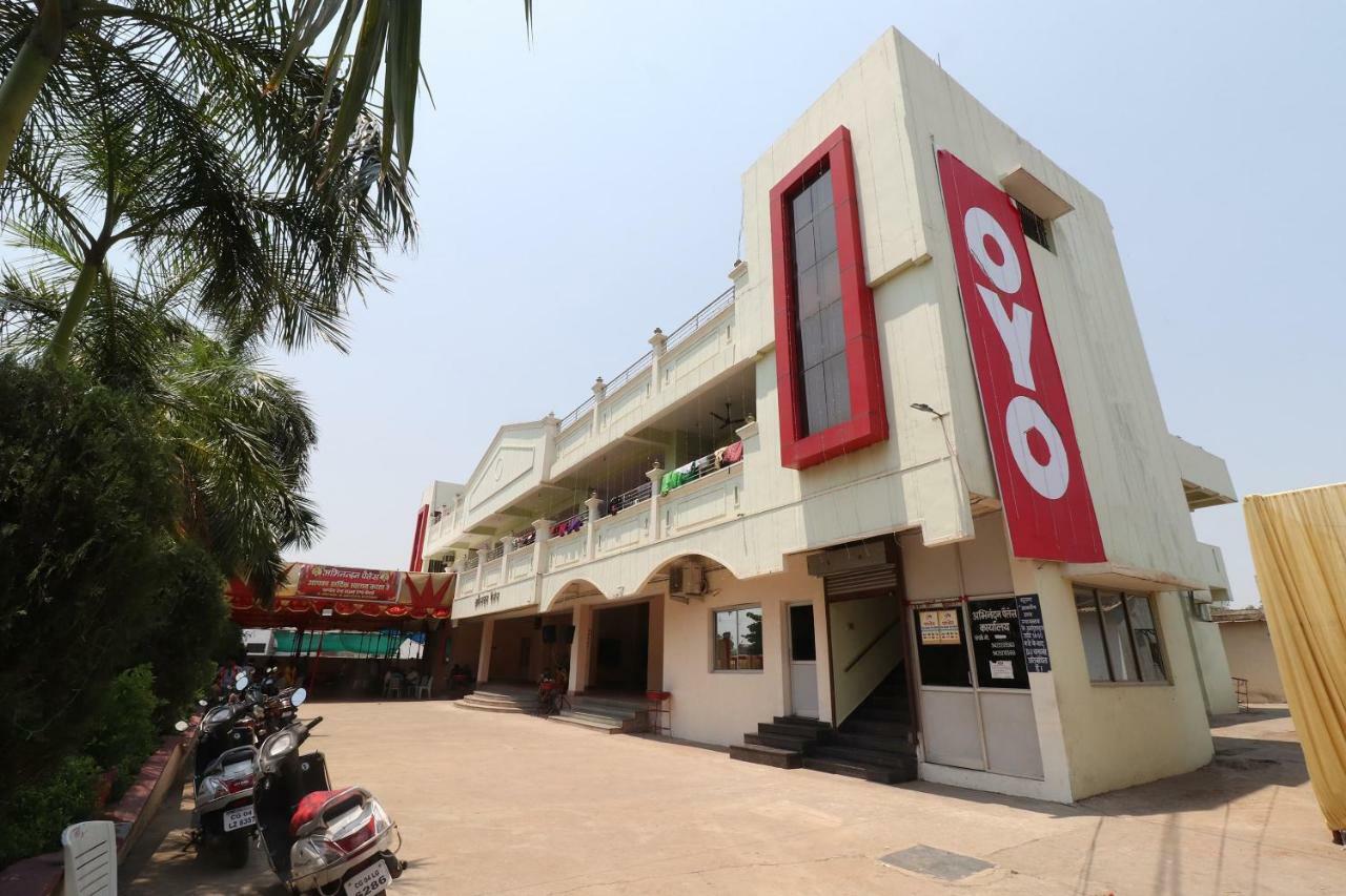 Oyo 31112 Hotel Abhinandan Palace Rāipur エクステリア 写真