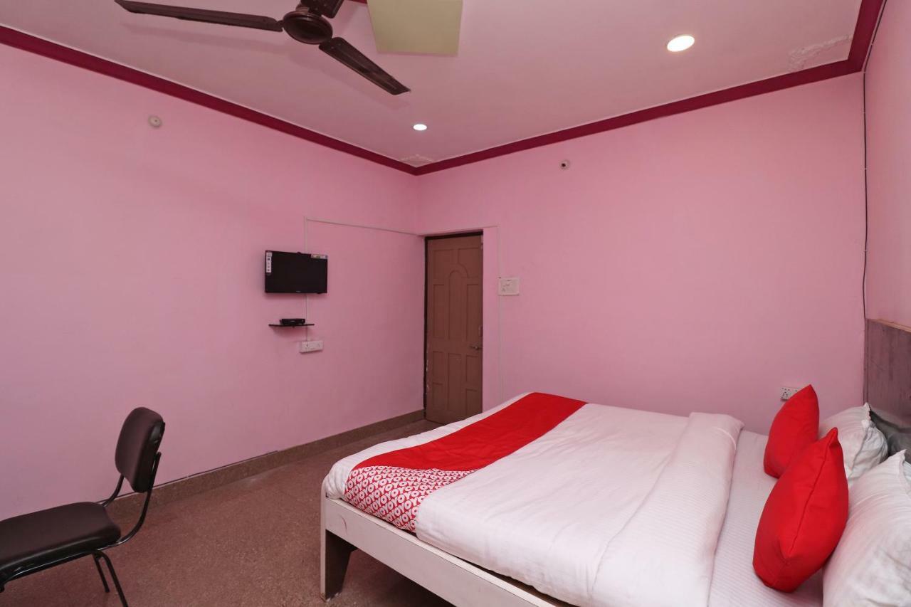 Oyo 31112 Hotel Abhinandan Palace Rāipur エクステリア 写真