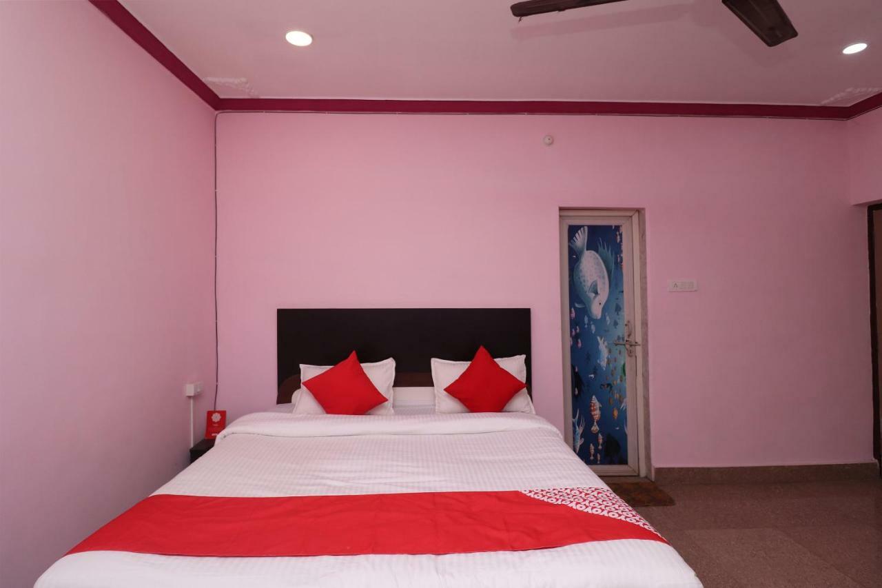 Oyo 31112 Hotel Abhinandan Palace Rāipur エクステリア 写真